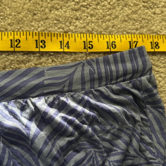 Honeydew Intimates Purple Gray Print Wide Leg Pull On Cropped Pants XL - Picture 4 of 5